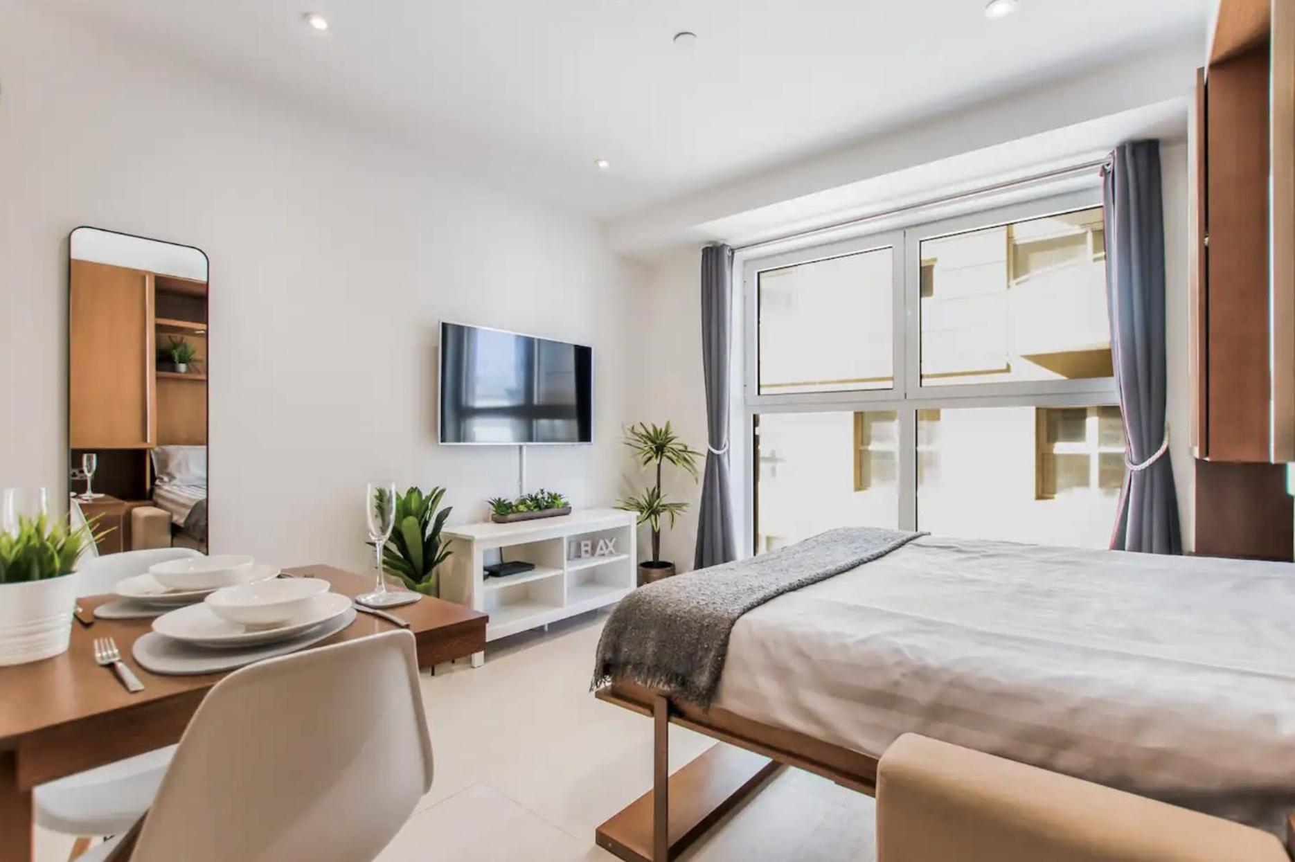 West One Studio Apartments Gibraltar Exterior foto