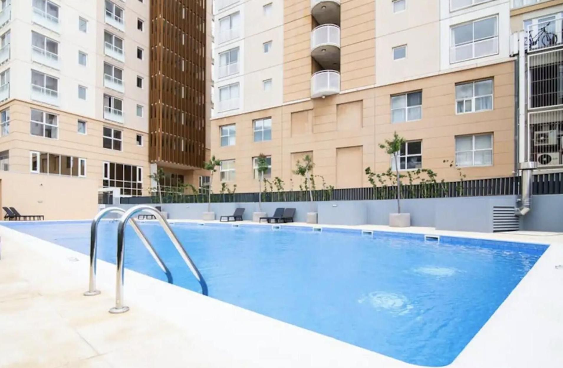 West One Studio Apartments Gibraltar Exterior foto